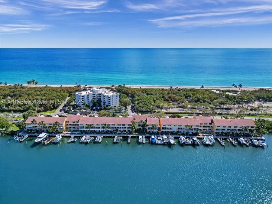 4234 N Ocean Dr, Hollywood, FL 33019 - #2