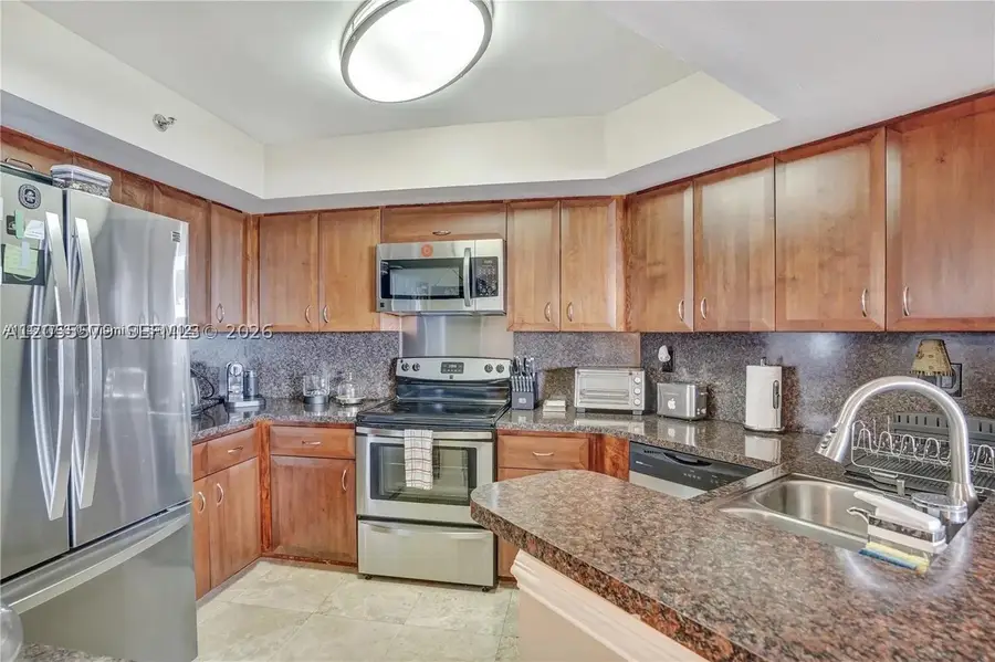 6767 Collins #901, Miami Beach, FL 33141 - #3