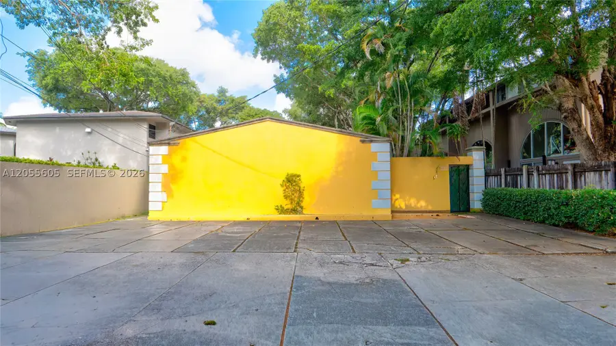 3036 Center St, Miami, FL 33133 - #2