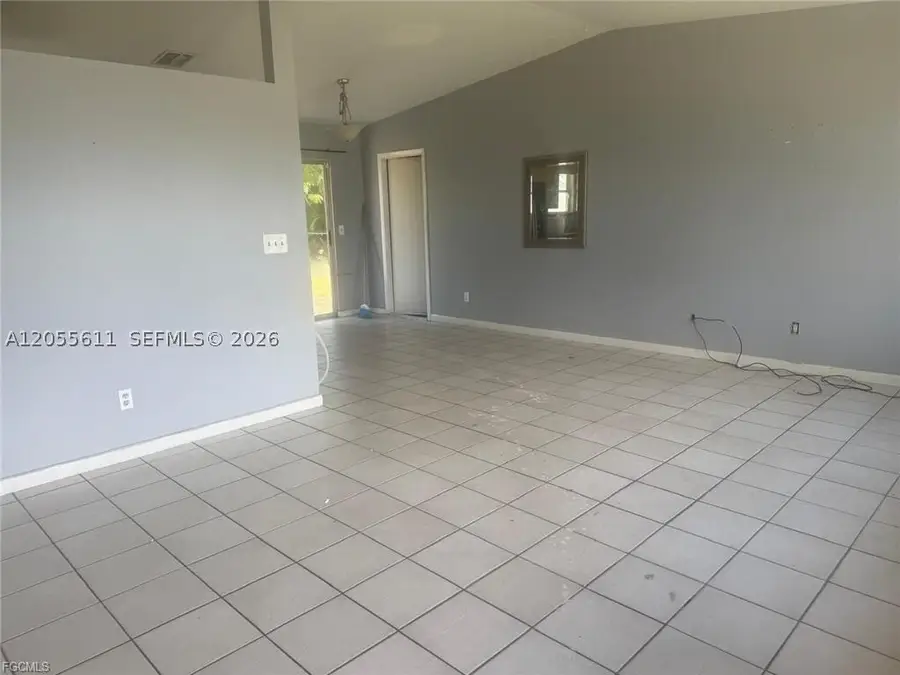 706 SW 31st St, Cape Coral, FL 33914 - #2
