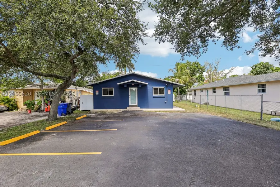316 N 61st Ave, Hollywood, FL 33024 - #2