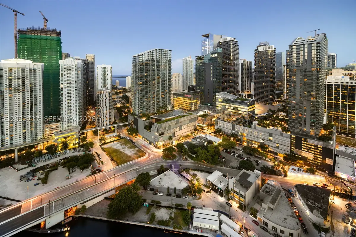 92 SW 3rd St #3901, Miami, FL 33130 - #1