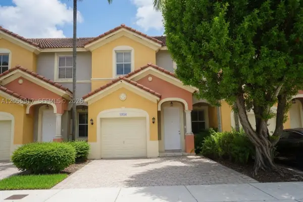 16654 SW 83rd Ln, Miami, FL 33193