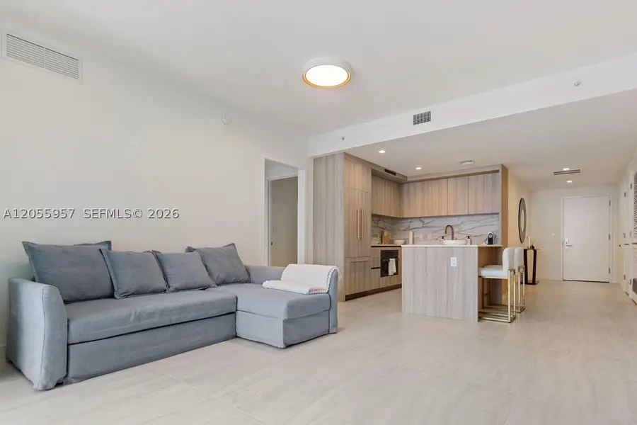 77 SE 5th Street #3902, Miami, FL 33131 - #2