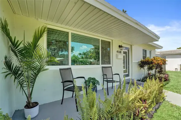 4508 Van Buren St, Hollywood, FL 33021