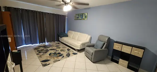 5921 Washington St #128, Hollywood, FL 33023
