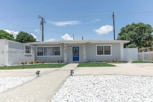 935 NE 164th St, North Miami Beach, FL 33162 - #3