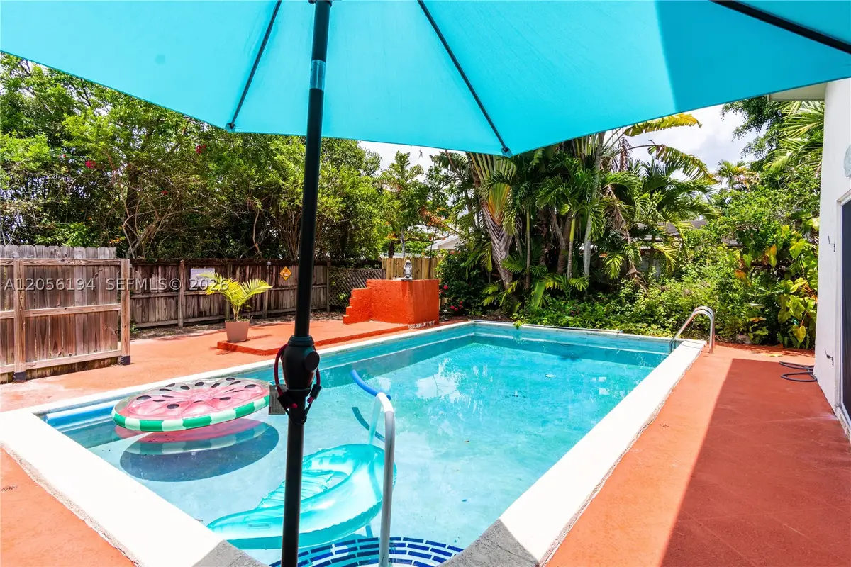 9920 Pan American Dr, Cutler Bay, FL 33189 - #1
