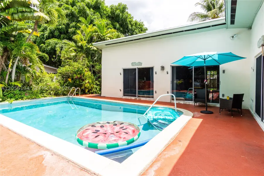 9920 Pan American Dr, Cutler Bay, FL 33189 - #2