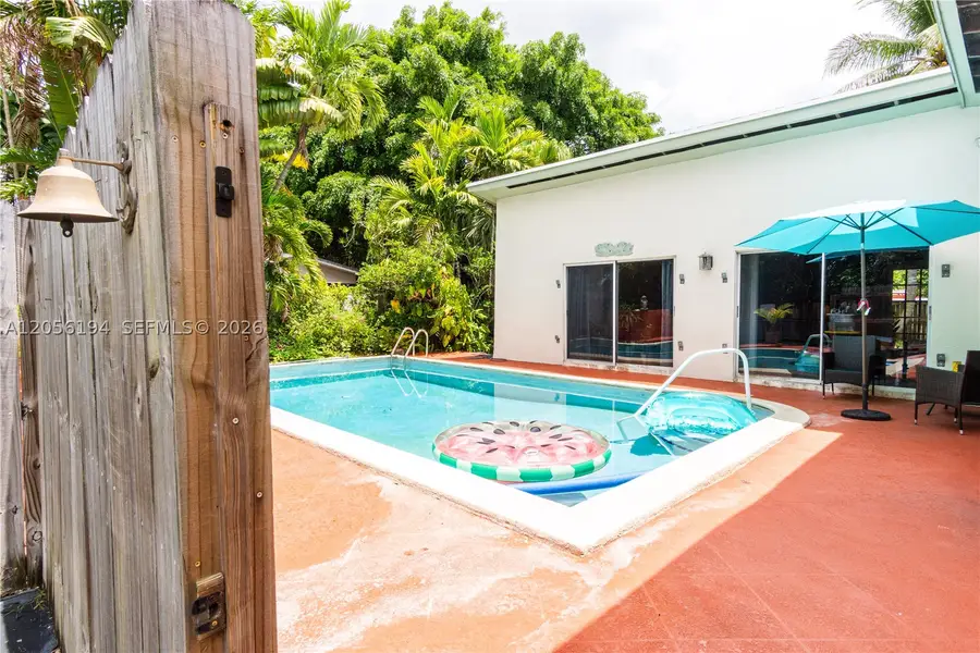 9920 Pan American Dr, Cutler Bay, FL 33189 - #3