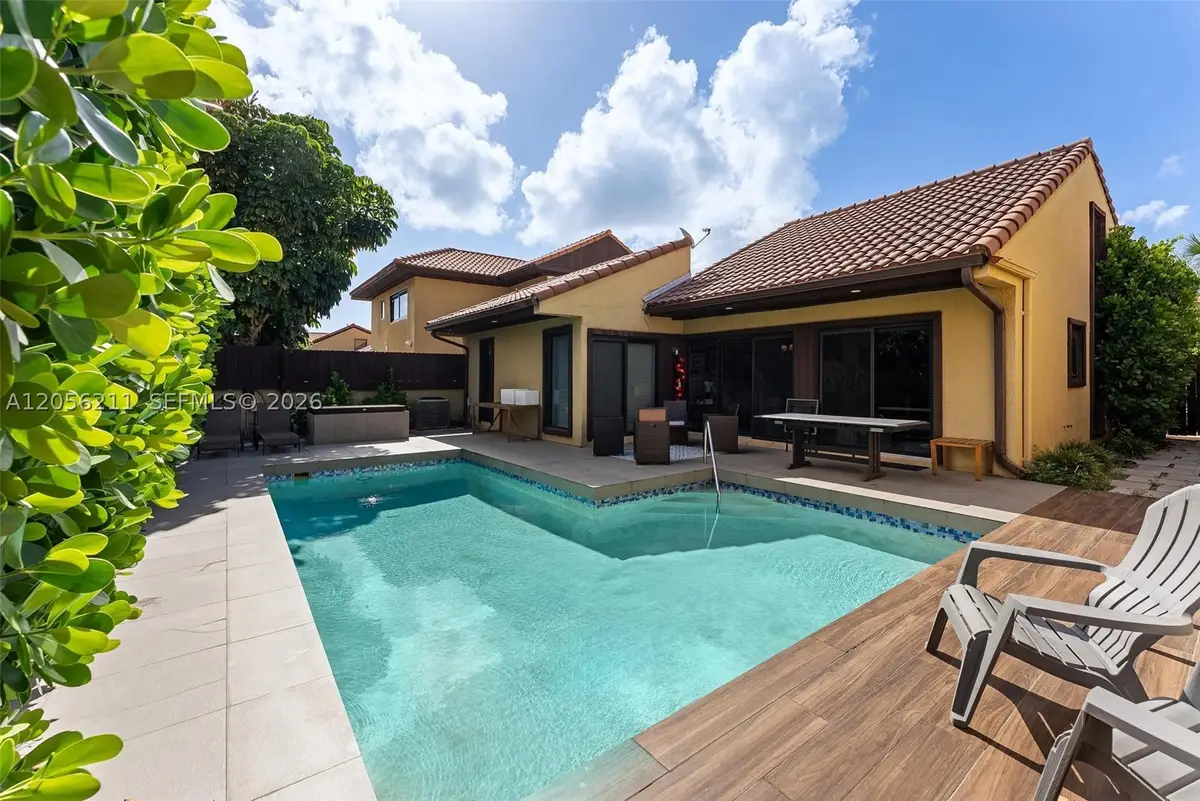 1017 NE 202nd Ln, Miami, FL 33179 - #1
