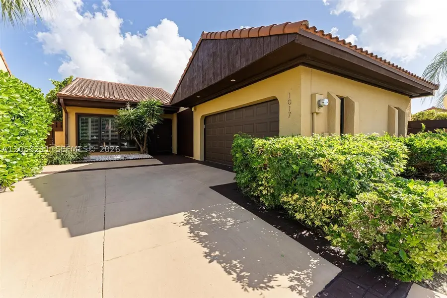 1017 NE 202nd Ln, Miami, FL 33179 - #2