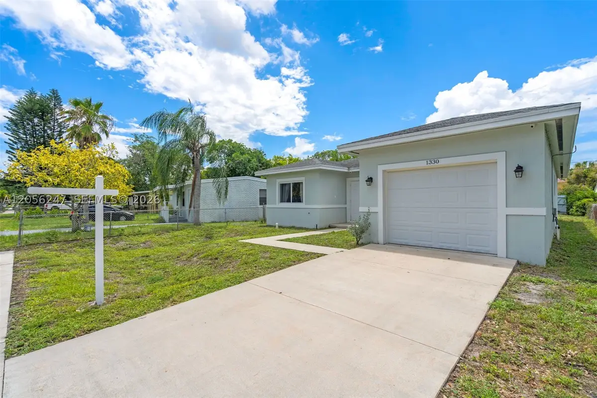 1330 NW 11th St, Fort Lauderdale, FL 33311 - #1