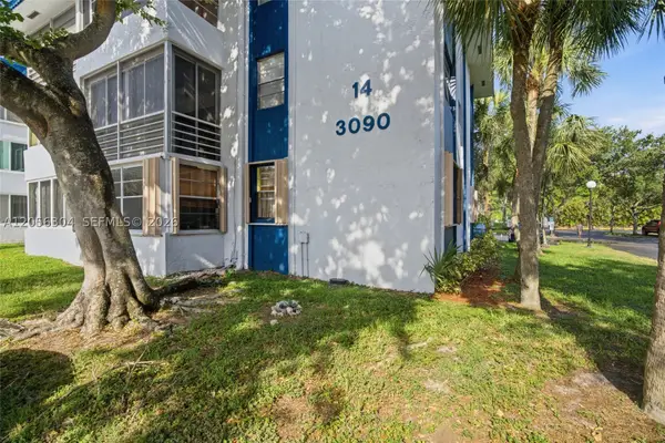 3090 Holiday Springs Blvd #204, Margate, FL 33063
