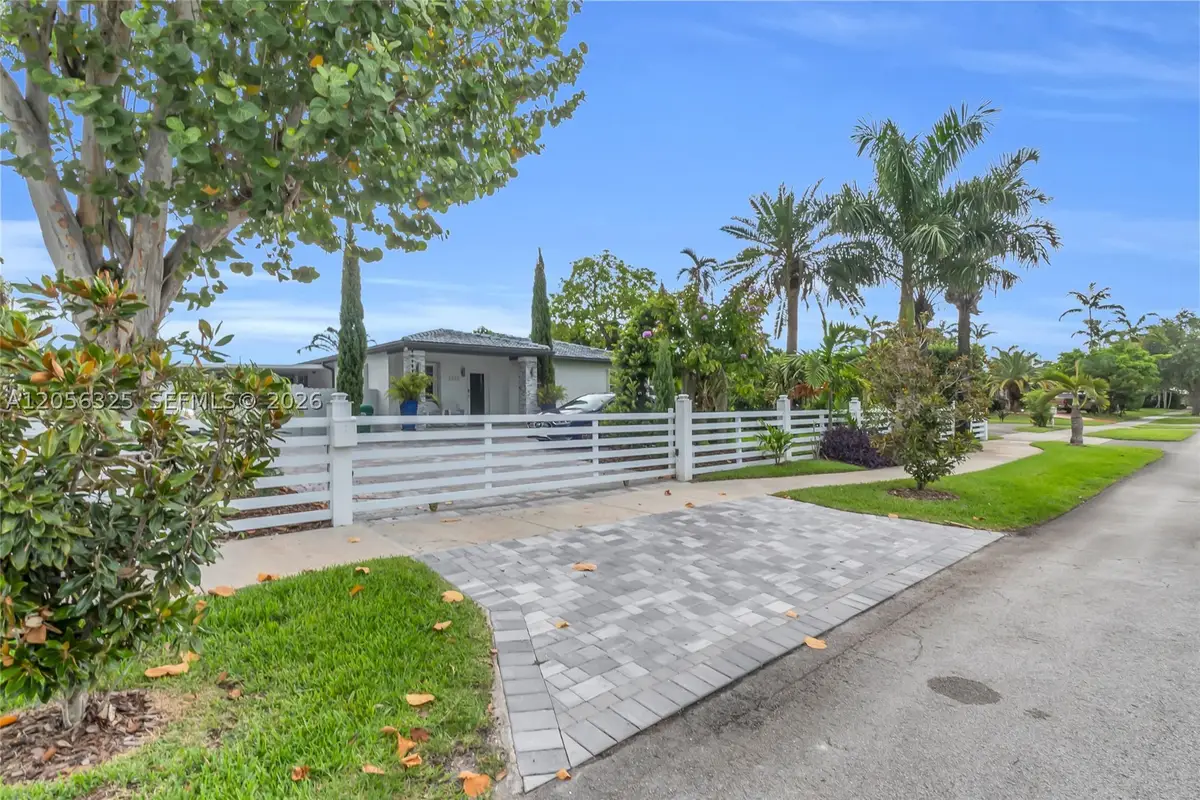 3225 SW 81st Ave, Miami, FL 33155 - #1