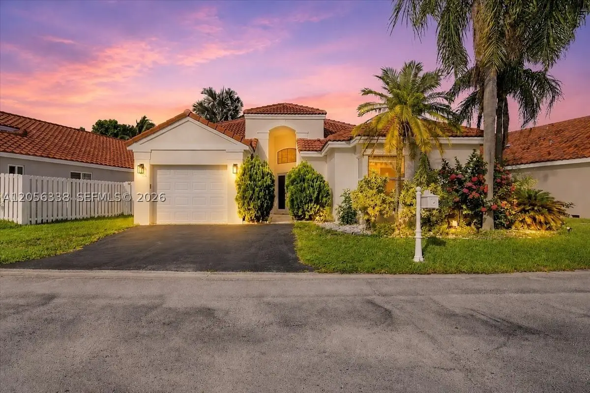 325 Somerset Way, Weston, FL 33326 - #1