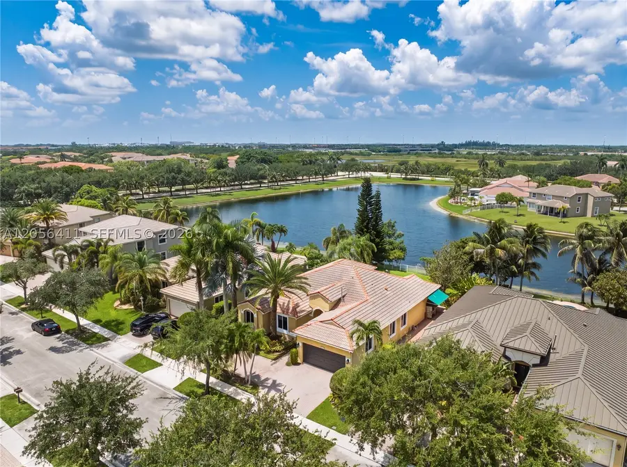 1032 NW 139th Ter, Pembroke Pines, FL 33028 - #2