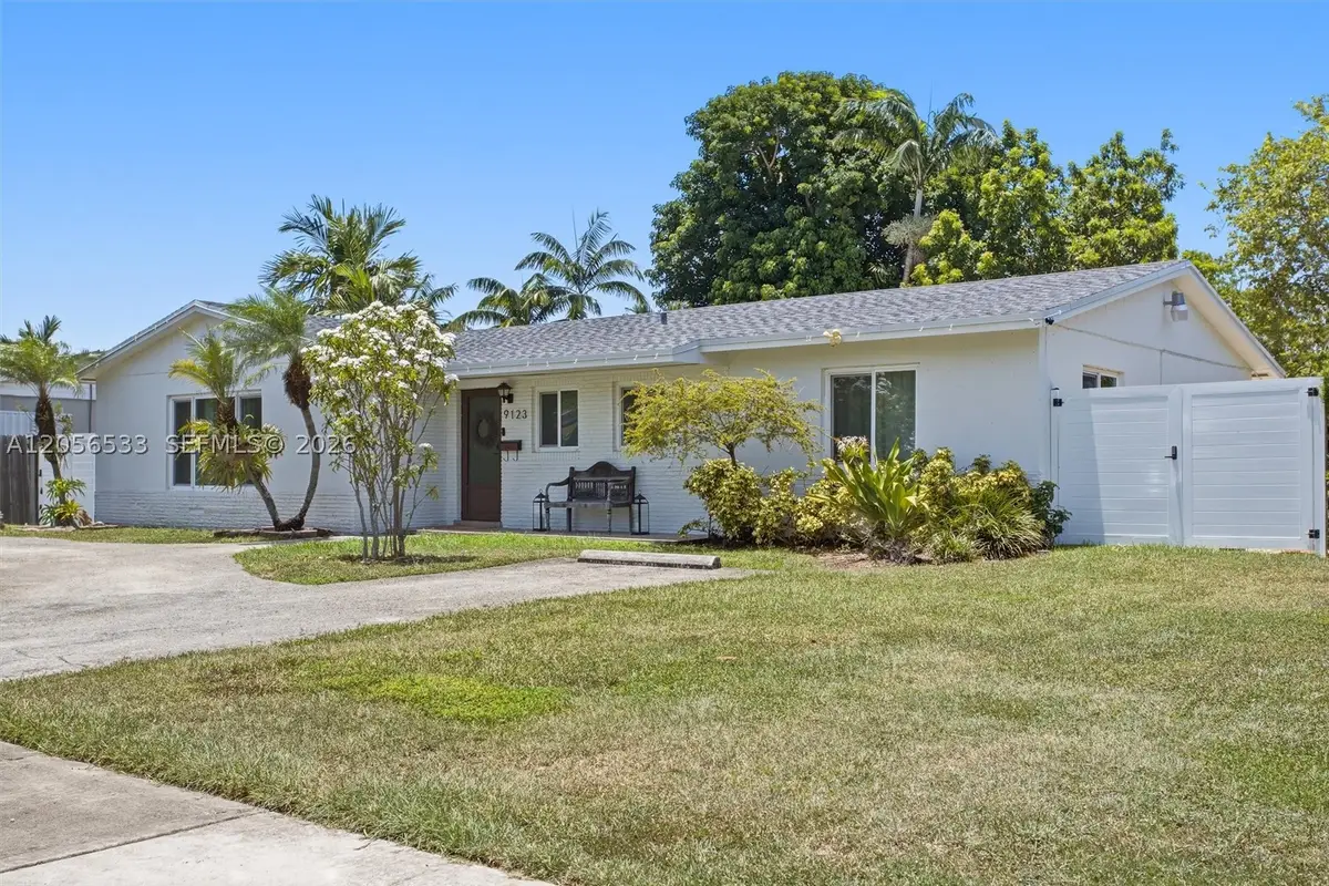 9123 SW 181st St, Palmetto Bay, FL 33157 - #1