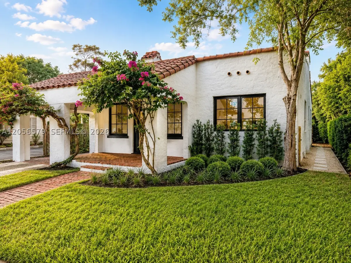 1213 Aguila Ave, Coral Gables, FL 33134 - #1