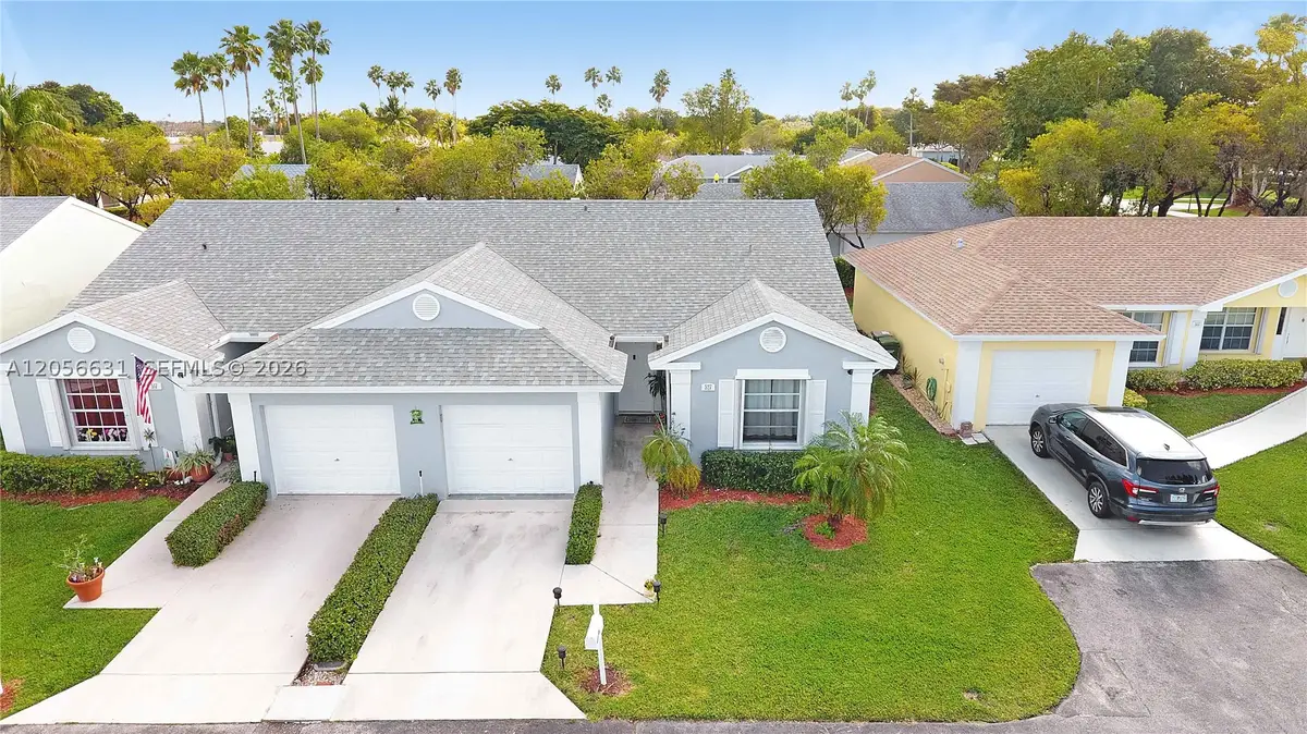 527 SE 21st Dr, Homestead, FL 33033 - #1