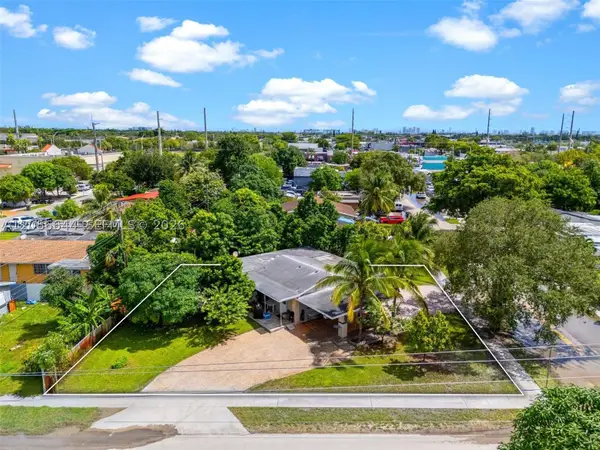 6045 Dawson St, Hollywood, FL 33023