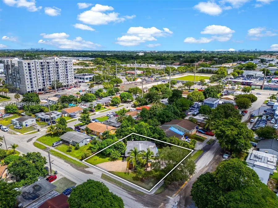 6045 Dawson St, Hollywood, FL 33023 - #3