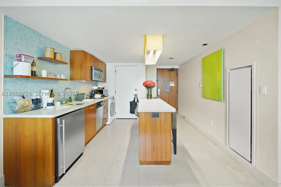 6801 Collins Ave #1015, Miami Beach, FL 33141 - #2