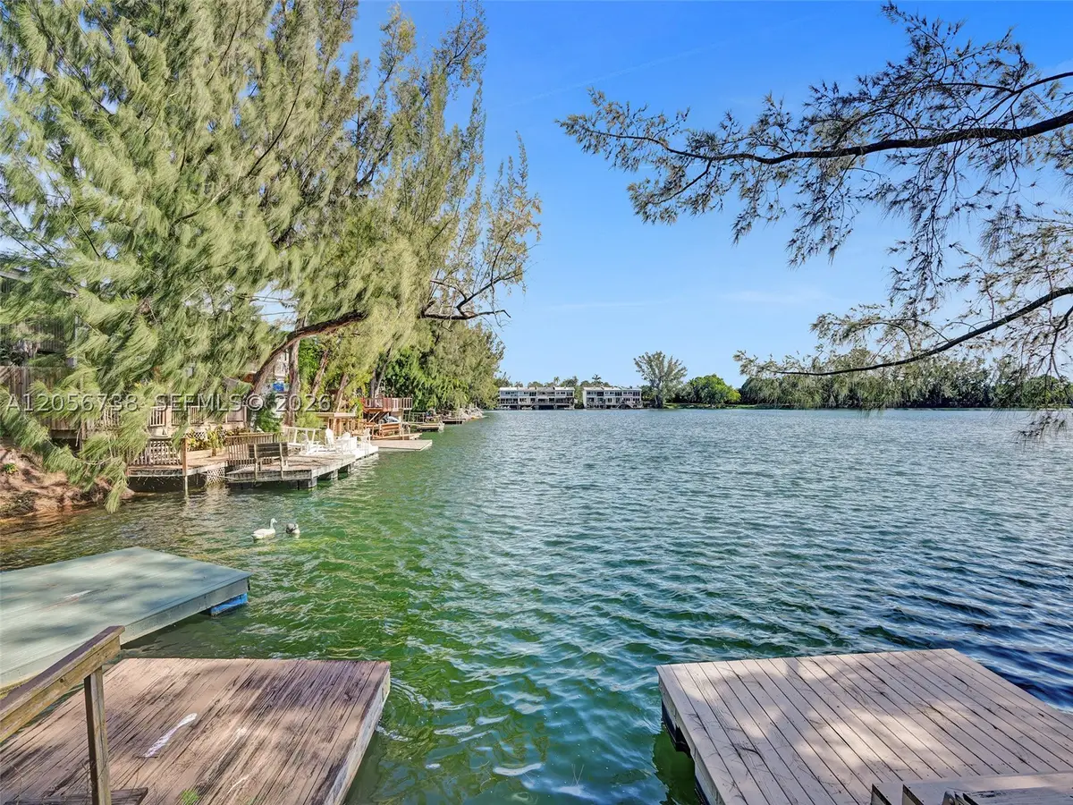 4863 SW 71st Pl, Miami, FL 33155 - #1