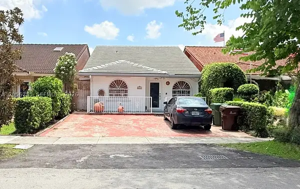 5941 W 20th Ln, Hialeah, FL 33016