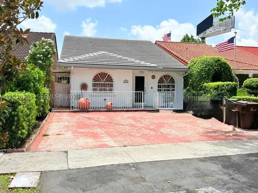 5941 W 20th Ln, Hialeah, FL 33016 - #2