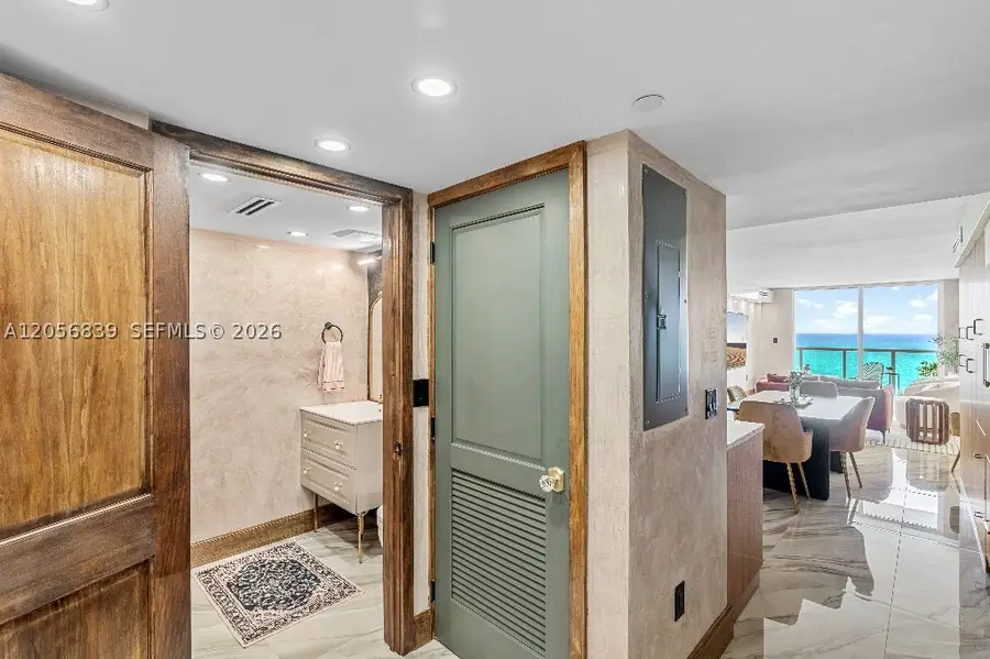 2457 Collins Ave #1603, Miami Beach, FL 33140 - #2