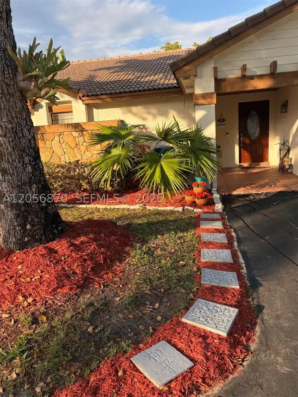 2136 Austin, Weston, FL 33326