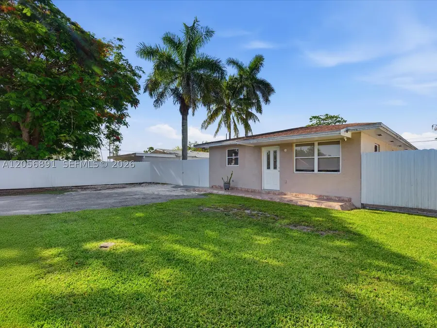 827 SW 3rd St, Florida City, FL 33034 - #2
