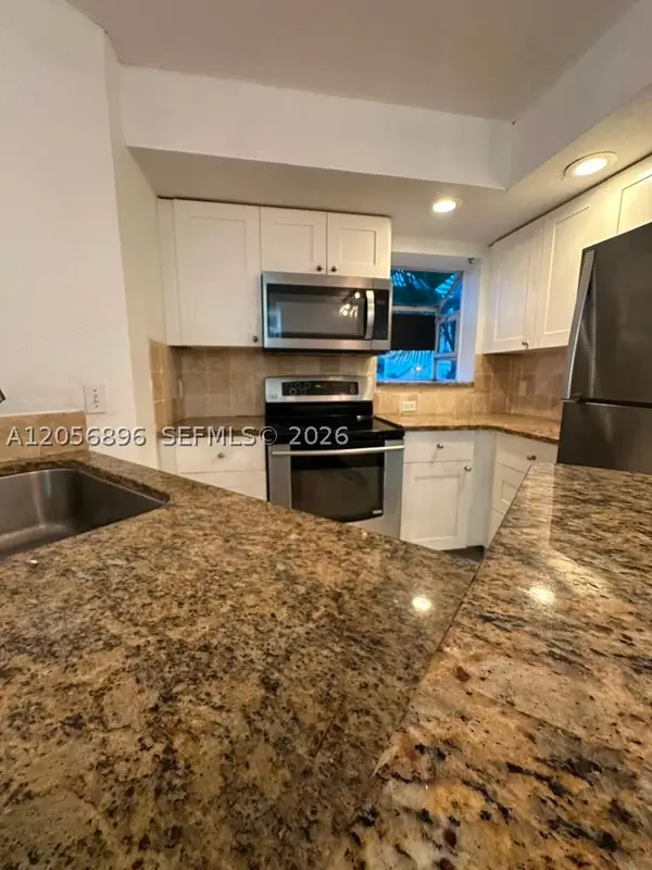 3330 N Pinewalk Dr N #1611, Margate, FL 33063