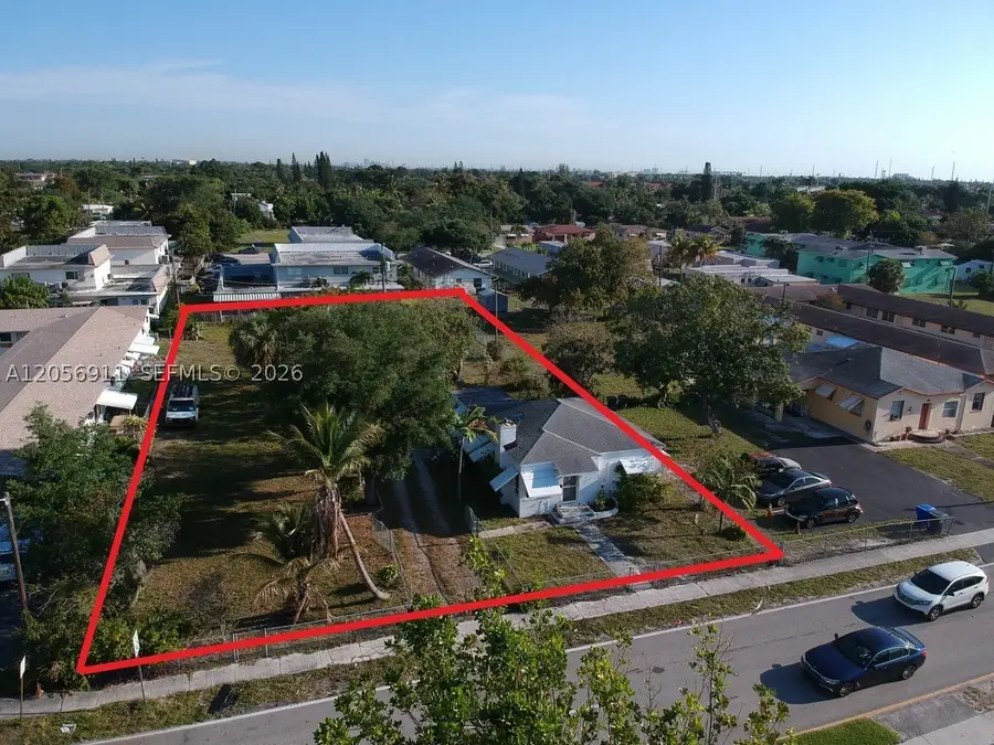 2455 Polk St, Hollywood, FL 33020 - #3