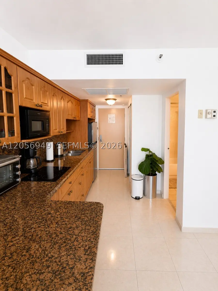 19201 Collins Ave #1025, Sunny Isles Beach, FL 33160 - #3