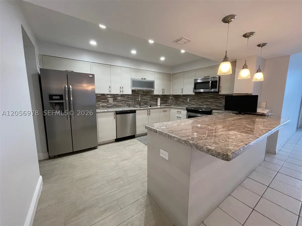 5825 Collins Ave #7B, Miami Beach, FL 33140 - #1
