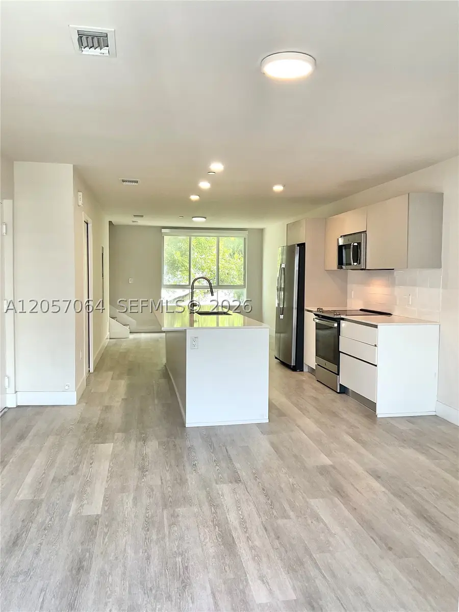 2555 NE 193rd St #2206, Miami, FL 33180 - #2