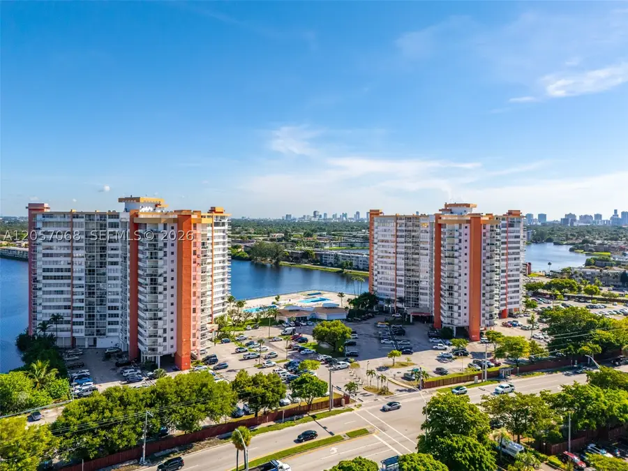1301 NE Miami Gardens Dr #1523W, Miami, FL 33179 - #2