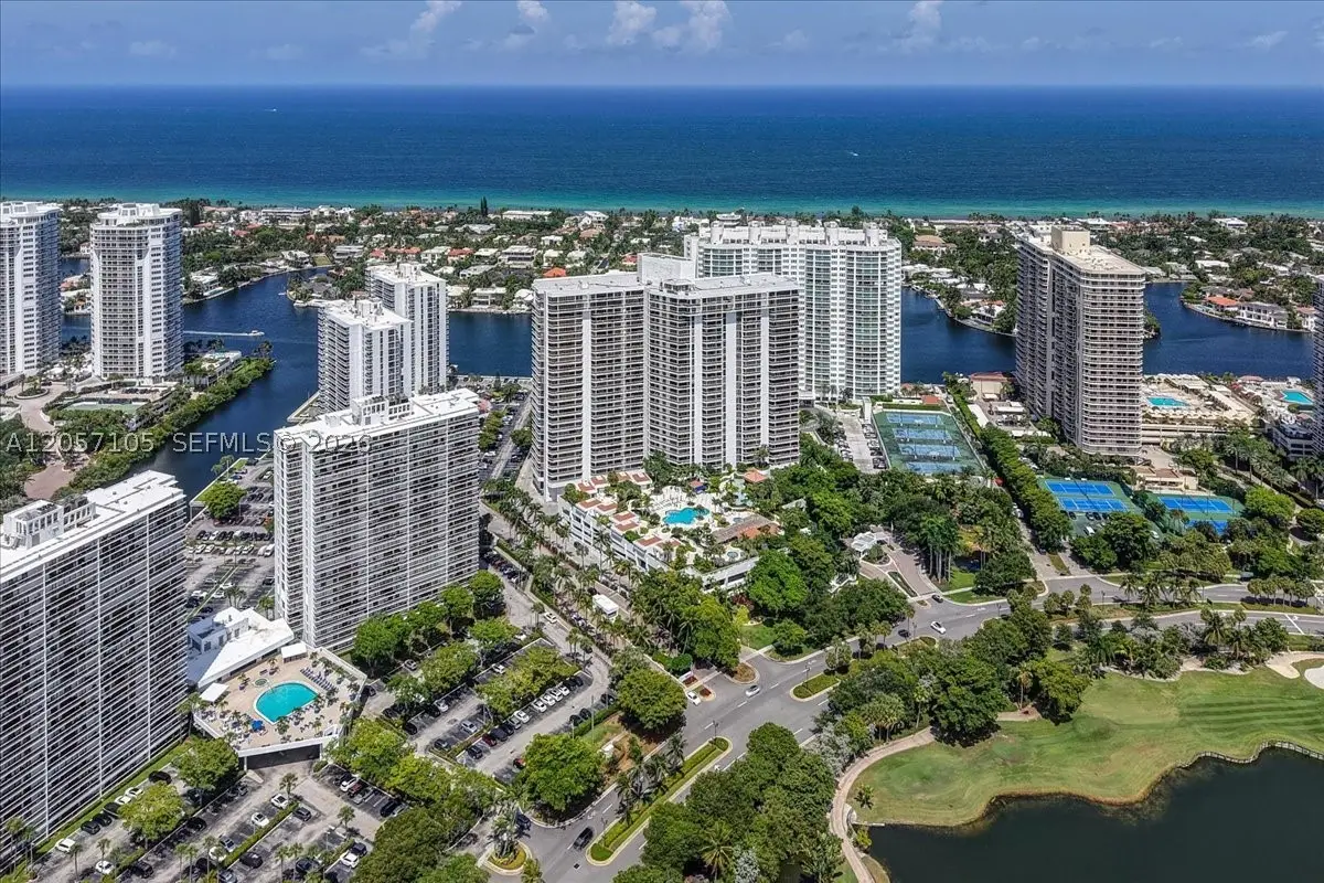20515 E Country Club Dr #2048, Aventura, FL 33180 - #1