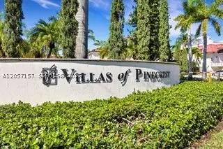 6709 N Kendall Dr #219, Pinecrest, FL 33156