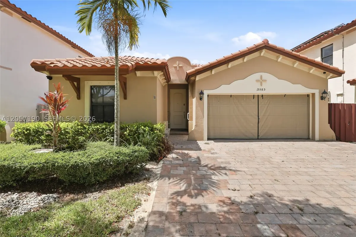 15585 SW 176th Ter, Miami, FL 33187 - #1