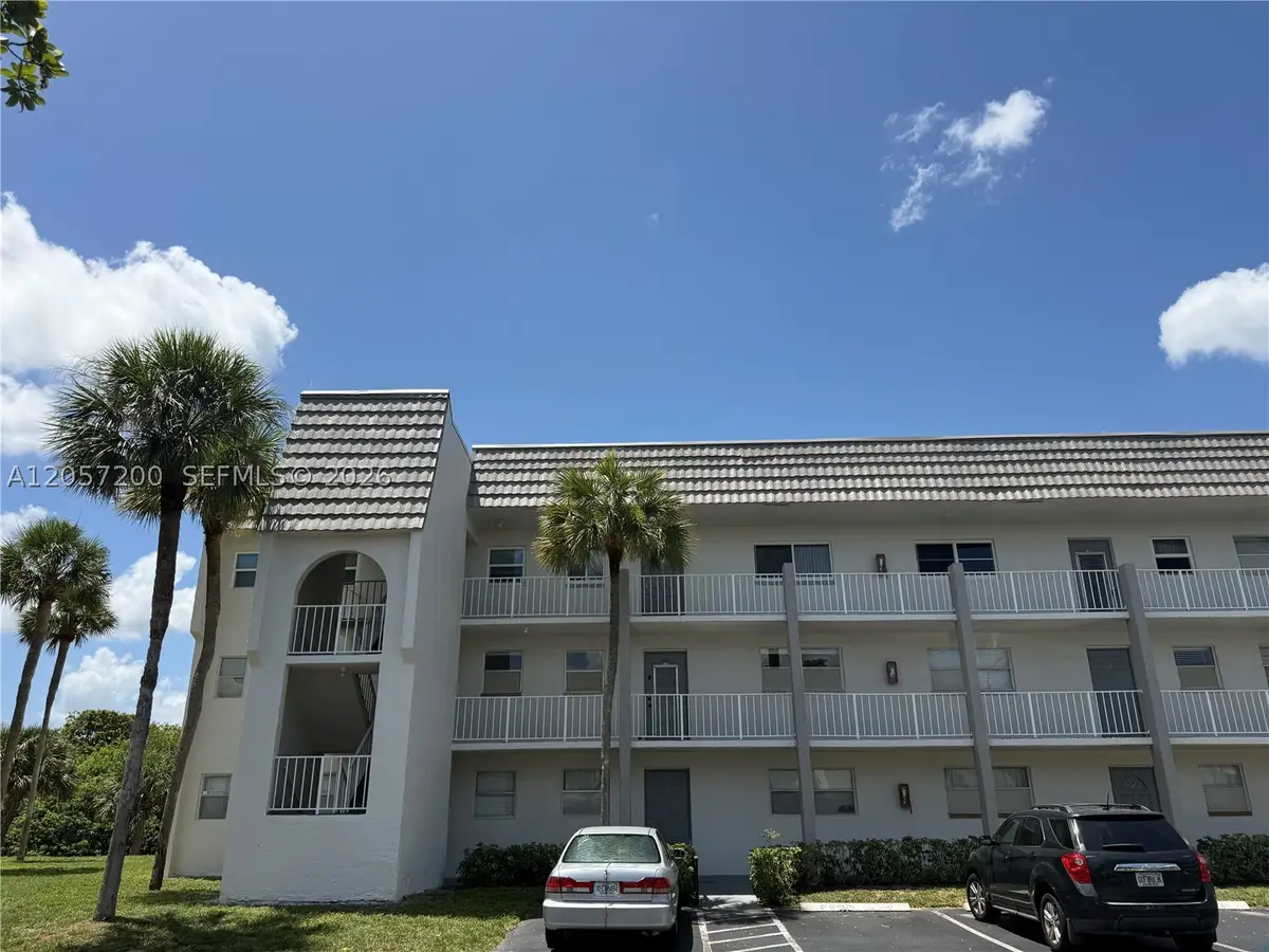 8305 Sunrise Lakes Blvd #201, Sunrise, FL 33322 - #1