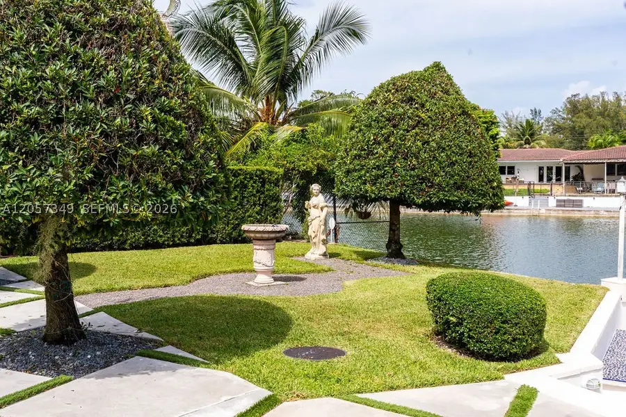 5711 SW 64th Ave, South Miami, FL 33143 - #3