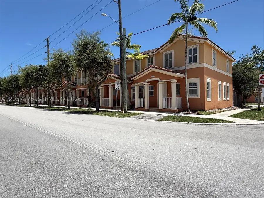 10852 SW 240th St, Homestead, FL 33032 - #3