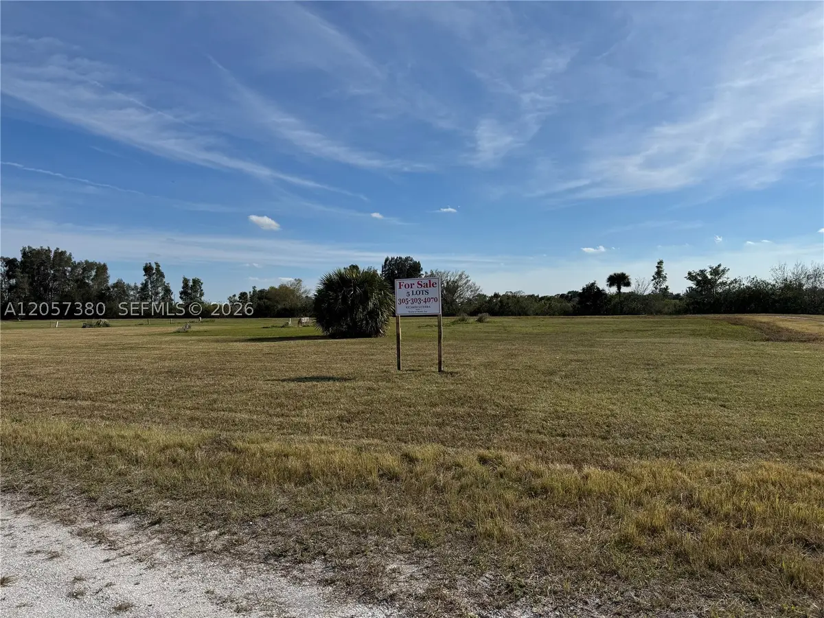 987 Watson Way, Moore Haven, FL 33471 - #1