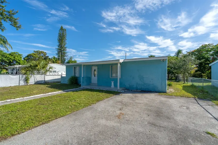 1207 Chateau Park Dr, Fort Lauderdale, FL 33311 - #2