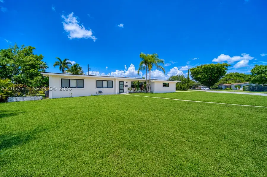 9200 SW 178th St, Palmetto Bay, FL 33157 - #2