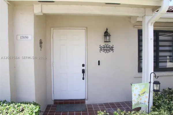 17050 NW 60th Ct, Hialeah, FL 33015