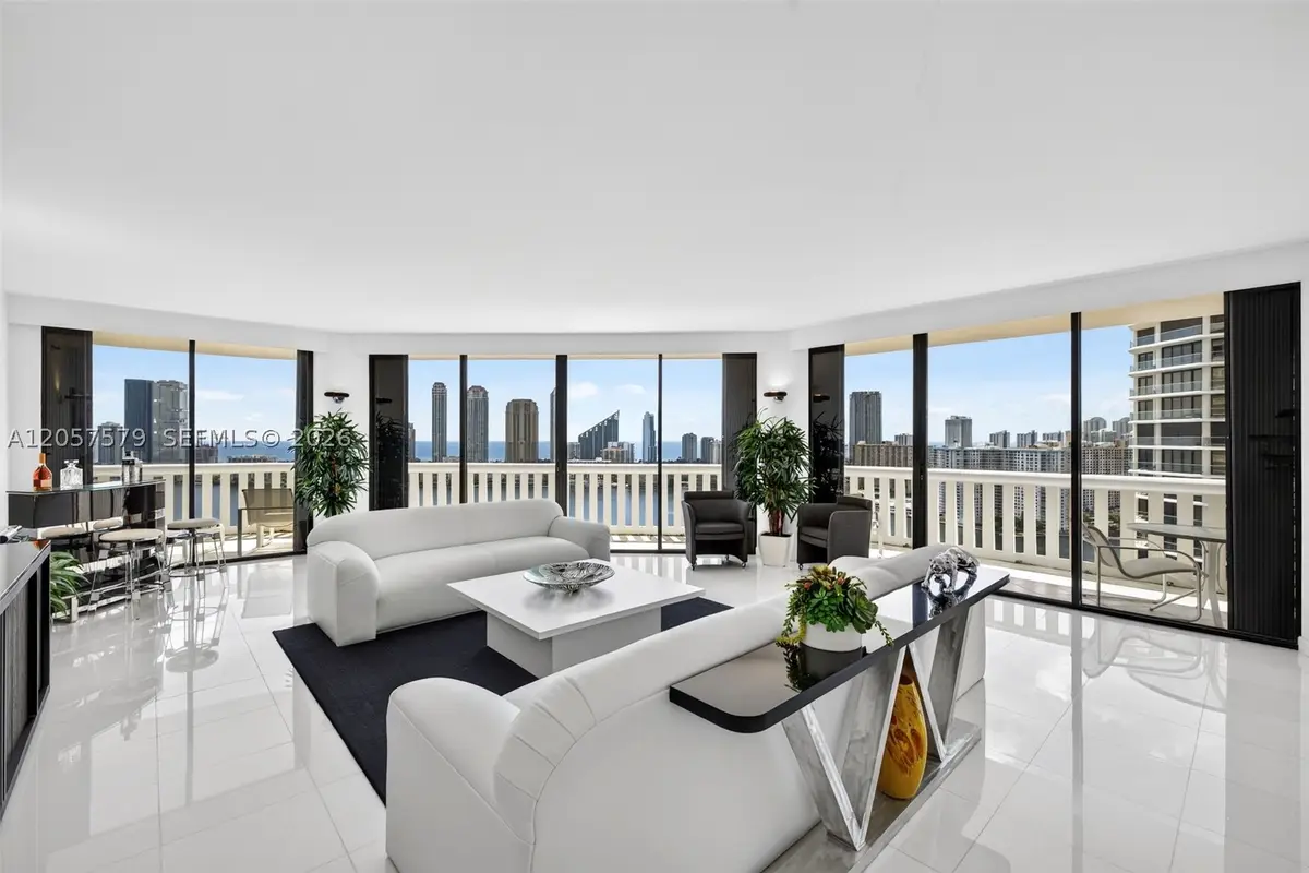 3000 Island Blvd #2506, Aventura, FL 33160 - #1
